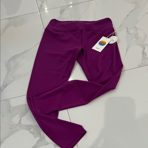 Vibrant Purple Women's VUORI Leggings - Picture 2 of 8